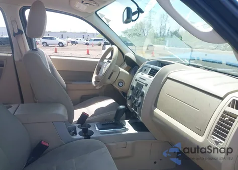 2012 Ford Escape Xlt z USA, uszkodzony, nr VIN 1FMCU0DG0CKB57489